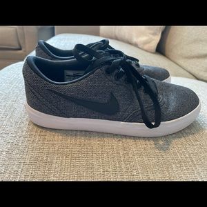 Like New Nike SB Sneakers